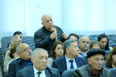 20  noyabr 2025-ci il tarixində Binəqədi Rayon İcra Hakimiyyətinin başçısı Elxan Allahverdiyevin Xocəsən qəsəbəsinin sakinləri ilə səyyar qəbulu keçirildi