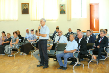 21 avqust 2025-ci il tarixində Binəqədi Rayon İcra Hakimiyyətinin başçısı Elxan Allahverdiyevin 9-cu mikrorayon sakinləri ilə səyyar qəbulu keçirildi