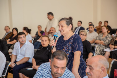 12 avqust 2025-ci il tarixində Binəqədi Rayon İcra Hakimiyyətinin başçısı Elxan Allahverdiyevin Binəqədi qəsəbəsinin sakinləri ilə səyyar qəbulu keçirildi