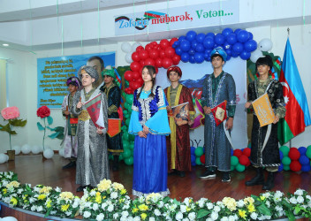 Binəqədi rayonu 3 nömrəli tam orta məktəbdə “Konstitusiya və Suverenlik İli” çərçivəsində “Zəfər, Bayraq və Konstitusiya” adlı tədbir keçirildi
