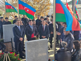 Şəhid Abbasov Vahid Sahib oğlunun şəhadətinin ildönümü ilə əlaqədar məzarı ziyarət edildi