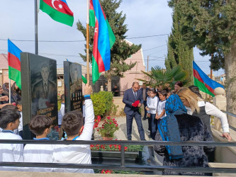 Şəhid Hüseynov Rövşən Kazım oğlunun şəhadətinin ildönümü ilə əlaqədar məzarı ziyarət olundu