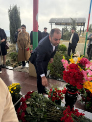 Şəhid Qasımov Şəhriyar Vəzir oğlunun şəhadətinin ildönümü ilə əlaqədar məzarı ziyarət olundu