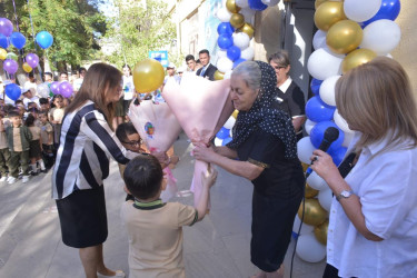 Binəqədi rayonunda fəaliyyət göstərən təhsil ocaqlarında da "15 sentyabr - Bilik Günü" qeyd edildi