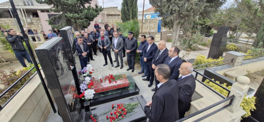 Şəhid Hüseynov Rövşən Kazım oğlunun şəhadətinin ildönümü ilə əlaqədar mərasim keçirildi