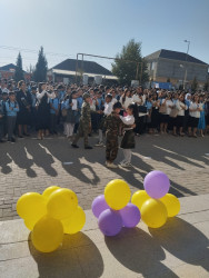 Binəqədi rayonunda fəaliyyət göstərən təhsil ocaqlarında da "15 sentyabr - Bilik Günü" qeyd edildi