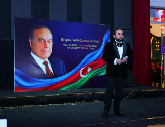 Binəqədi rayonunda “Şəhərsalma və Memarlıq İli” çərçivəsində 15 İyun-Milli Qurtuluş Gününə həsr olunmuş “MİLLİ QURTULUŞDAN BAŞLANAN TƏRƏQQİ VƏ ZƏFƏR YOLU” adlı tədbir keçirildi