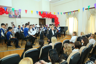 Arif Məlikov adına 11 nömrəli Onbirillik Musiqi məktəbinin şagirdlərinin yekun hesabat konserti keçirildi