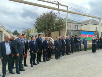 Şəhid Hüseynov Ramin Qüdrət oğlununun adını əbədiləşdirmək üçün yaradılmış “Şəhid Bulağı” önündə anım mərasimi keçirildi
