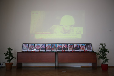 Binəqədi rayonu 179 № li tam orta məktəbdə 2016-cı il Aprel döyüşləri zamanı şəhidlik zirvəsinə ucalmış Emin Bağırovun və Fəxrəddin Qurbanlının anım gününə həsr olunmuş tədbir keçirildi