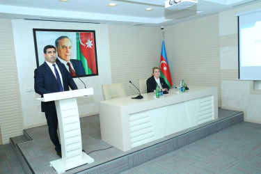 Binəqədi rayonunda “Konstitusiya və Suverenlik İli” çərçivəsində “Ümummilli Lider Heydər Əliyev müstəqil Azərbaycan Konstitusiyasının müəllifidir” mövzusunda məlumat sessiyası keçirildi