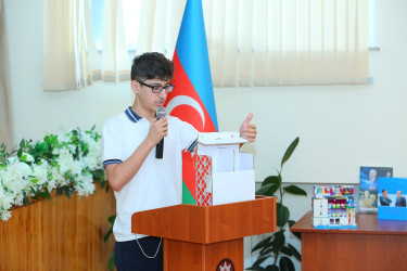 Binəqədi rayonu Ə.Şixlinski adına 135 nömrəli tam orta məktəbdə “ Şəhərsalma və Memarlıq” ili çərçivəsinda “Müasir şəhərsalma və memarlıq” mövzusuna həsr olunmuş tədbir keçirildi