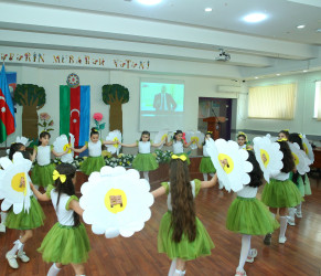 Binəqədi rayonu 3 № li tam orta məktəbdə “Konstitusiya və Suverenlik İli” çərçivəsində 28 May-“Müstəqlillik Günü”nə həsr edilmiş “Müstəqilliyimiz Əbədidir!” adlı tədbir keçirildi