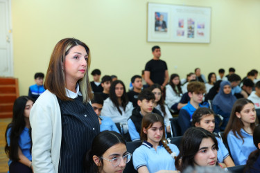 Binəqədi rayonu 144 №-li tam orta məktəbdə "Narkotiksiz gələcək naminə!” mövzusunda tədbir keçirildi