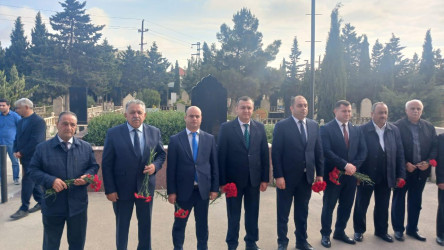 Şəhid Zeynalov Teymur Tağı oğlunun şəhadətinin ildönümü ilə əlaqədar məzarı ziyarət olundu