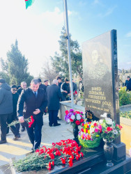 Şəhid Qurbanlı Fəxrəddin Seyfəddin oğlunun doğum günü ilə əlaqədar məzarı ziyarət olundu