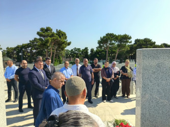 Şəhid Xəlilov Məhəmməd İlqar oğlunun doğum günü ilə əlaqədar məzarı ziyarət olundu