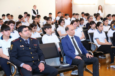 Binəqədi rayonu 135 nömrəli tam orta məktəbdə "Narkotiksiz gələcək naminə” mövzusunda görüş keçirildi