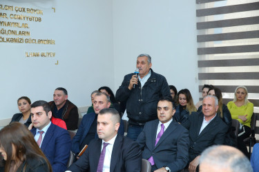 04 noyabr 2025-ci il tarixində Binəqədi Rayon İcra Hakimiyyətinin başçısı Elxan Allahverdiyevin 7-ci mikrorayon sakinləri ilə səyyar qəbulu keçirildi