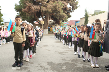 Binəqədi rayonunda fəaliyyət göstərən təhsil ocaqlarında 15 sentyabr- "Bilik Günü" qeyd edildi