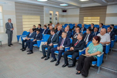 Binəqədi Rayon İcra Hakimiyyətində mövcud hava şəraiti ilə əlaqədar əhali arasında narahatlığa səbəb olan problemlərin operativ həlli məqsədi ilə qurumlar arasında koordinasiyanın daha operativ təşkili ilə bağlı müşavirə keçirildi