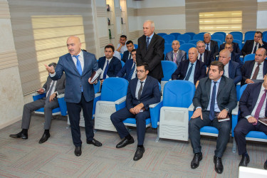Binəqədi Rayon İcra Hakimiyyətində mövcud hava şəraiti ilə əlaqədar əhali arasında narahatlığa səbəb olan problemlərin operativ həlli məqsədi ilə qurumlar arasında koordinasiyanın daha operativ təşkili ilə bağlı müşavirə keçirildi