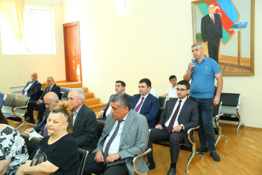 03 iyun 2025-ci il tarixində Binəqədi Rayon İcra Hakimiyyətinin başçısı Elxan Allahverdiyevin 9-cu mikrorayon sakinləri ilə səyyar qəbulu keçirildi