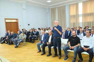 19 sentyabr 2025-ci il tarixində Binəqədi Rayon İcra Hakimiyyətinin başçısı Elxan Allahverdiyevin Biləcəri qəsəbə sakinləri ilə səyyar qəbulu keçirildi