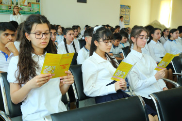 Binəqədi rayonu 182 nömrəli tam orta məktəbdə "Narkotiksiz gələcək naminə!” mövzusunda növbəti maarifləndirici tədbir keçirildi