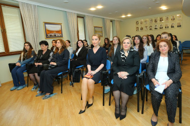 22 aprel 2026-cı il tarixində Binəqədi rayonunda Azərbaycan tibb elminin inkişafında müstəsna xidmətləri olan görkəmli alim, Əməkdar elm xadimi, tibb elmləri doktoru, professor, akademik Zərifə xanım Əliyevanın anadan olmasının 103 illiyi münasibətilə Milli Oftalmologiya Mərkəzində Xatirə muzeyinə ziyarət təşkil olundu