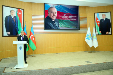 “Konstitusiya və Suverenlik İli” çərçivəsində ümummilli lider Heydər Əliyevin anadan olmasının 102-ci ildönümünə həsr olunmuş “Ümummilli Lider Heydər Əliyev müstəqil Azərbaycan Konstitusiyasının müəllifidir” adlı tədbir keçirildi