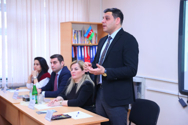 Binəqədi rayonu 283 № li tam orta məktəbdə valideynlərin iştirakı ilə “Narkomanlığa qarşı mübarizədə ailələrin rolu” mövzusunda maarifləndirici görüş keçirildi