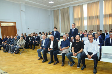 19 sentyabr 2025-ci il tarixində Binəqədi Rayon İcra Hakimiyyətinin başçısı Elxan Allahverdiyevin Biləcəri qəsəbə sakinləri ilə səyyar qəbulu keçirildi