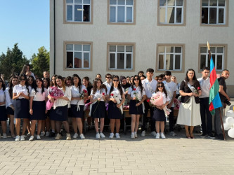 2025-2026-cı tədris ilinin başa çatması münasibətilə Binəqədi rayonunun orta ümumtəhsil müəssisələrində “Son zəng” tədbirləri keçirildi