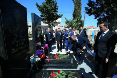 27 Sentyabr Anım Günü ilə əlaqədar ölkəmizin hər yerində olduğu kimi Binəqədi rayonunda da şəhidlərimizin əziz xatirəsi böyük ehtiramla yad edildi