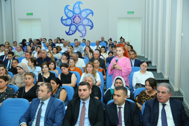 13 iyun 2025-ci il tarixində Binəqədi Rayon İcra Hakimiyyətinin başçısı Elxan Allahverdiyevin Binəqədi qəsəbəsinin sakinləri ilə səyyar qəbulu keçirildi