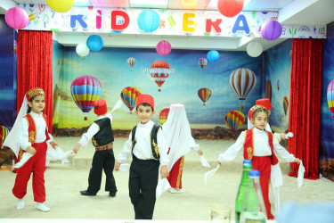 “Kids Era” körpələr evi-uşaq bağçasında 1 iyun - “Uşaqların Beynəlxalq Müdafiəsi Günü”nə həsr edilmiş “Uşaqlar bizim gələcəyimizdir!” adlı tədbir keçirildi