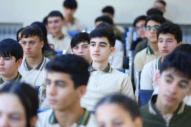 Binəqədi rayonu 298 №-li tam orta məktəbdə "Narkotiksiz gələcək naminə!” mövzusunda növbəti maarifləndirici tədbir keçirildi