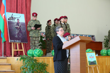 Binəqədi rayonu 179 № li tam orta məktəbdə 2016-cı il Aprel döyüşləri zamanı şəhidlik zirvəsinə ucalmış Emin Bağırovun və Fəxrəddin Qurbanlının anım gününə həsr olunmuş tədbir keçirildi