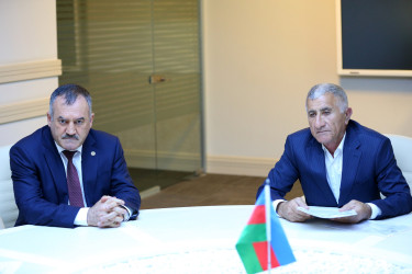 04 iyun 2025-ci il tarixində Rayon İcra Hakimiyyətinin inzibati binasında növbəti dəfə vətəndaşların fərdi qəbulu keçirildi