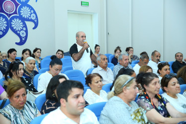 13 iyun 2025-ci il tarixində Binəqədi Rayon İcra Hakimiyyətinin başçısı Elxan Allahverdiyevin Binəqədi qəsəbəsinin sakinləri ilə səyyar qəbulu keçirildi