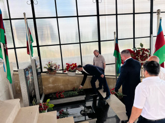 Şəhid Bayramov Ruslan Telman oğlunun anım günü ilə əlaqədar məzarı ziyarət olundu