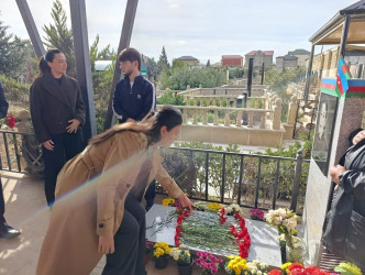 Şəhid Baxışova Arəstə Kərim qızının şəhadətinin ildönümü ilə əlaqədar məzarı ziyarət olundu