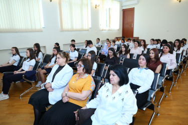 Binəqədi rayonu Ə.Şixlinski adına 135 nömrəli tam orta məktəbdə “ Şəhərsalma və Memarlıq” ili çərçivəsinda “Müasir şəhərsalma və memarlıq” mövzusuna həsr olunmuş tədbir keçirildi