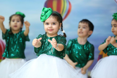 “Kids Era” körpələr evi-uşaq bağçasında 1 iyun - “Uşaqların Beynəlxalq Müdafiəsi Günü”nə həsr edilmiş “Uşaqlar bizim gələcəyimizdir!” adlı tədbir keçirildi