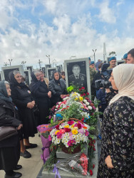 Şəhid Əzizov Elçin Əvəz oğlunun anım günü ilə əlaqədar məzarı ziyarət olundu