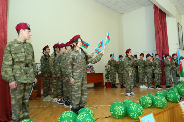 Binəqədi rayonu 179 № li tam orta məktəbdə 2016-cı il Aprel döyüşləri zamanı şəhidlik zirvəsinə ucalmış Emin Bağırovun və Fəxrəddin Qurbanlının anım gününə həsr olunmuş tədbir keçirildi