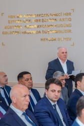 21 may 2026-cı il tarixində Binəqədi Rayon İcra Hakimiyyətinin başçısı Elxan Allahverdiyevin 7-ci mikroayon sakinləri ilə səyyar qəbulu keçirildi