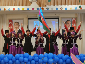 Binəqədi rayonu 205 nömrəli tam orta məktəbin birgə təşkilatçılığı ilə "Konstitusiya və Suverenlik İli”nə həsr olunmuş “Bəşəriyyətin Zəfəri” adlı tədbir keçirildi