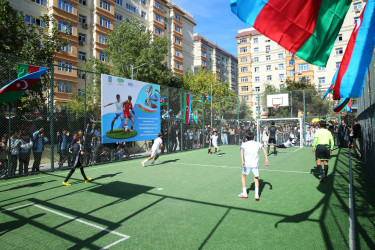 Paytaxtın abad məhəllələrində mini futbol yarışları başa çatıb